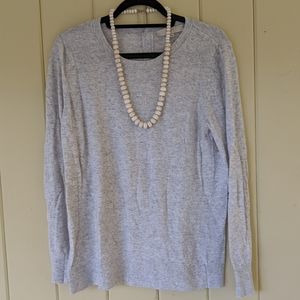 Button back sweater